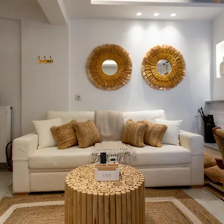ελίτ Seafront Luxury * Diakopto