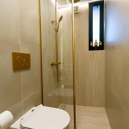 ελίτ Seafront Luxury Diakopto