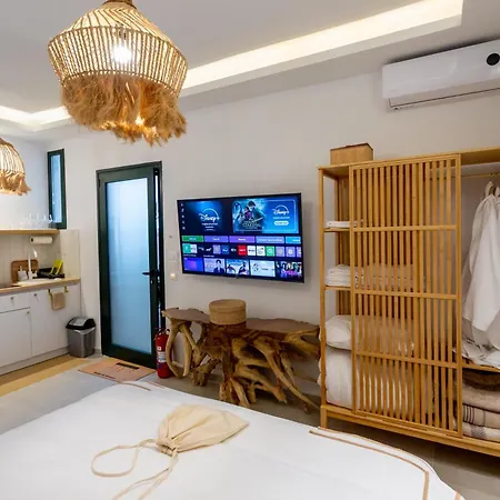 ελίτ Seafront Luxury Villa *